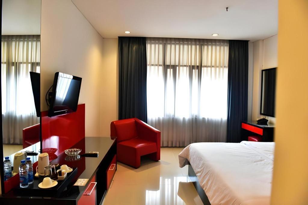 Hotel Cemerlang Bandung Exterior photo