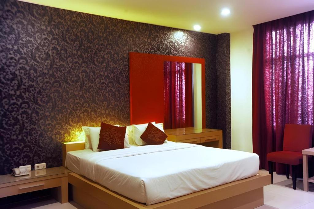 Hotel Cemerlang Bandung Exterior photo