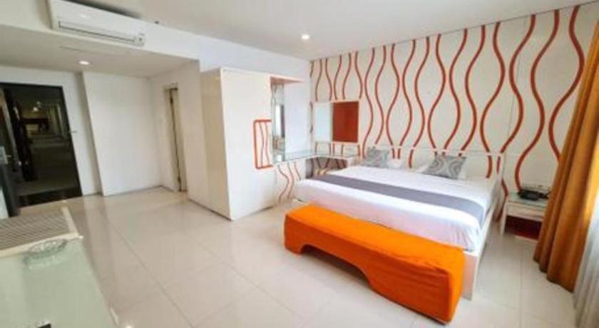 Hotel Cemerlang Bandung Exterior photo